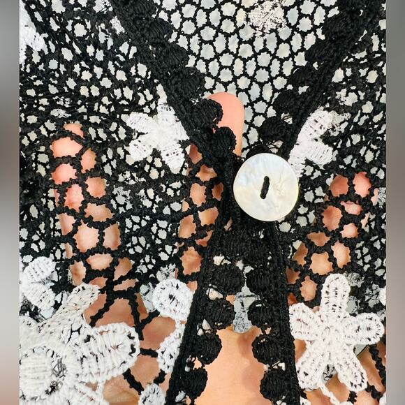 Chris McLaughlin Y2K Top Womens Floral White Crochet Boho Cottagecore Sheer - Picture 8 of 16